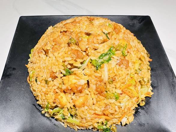 vegetables and chicken fried rice蔬菜鸡肉炒饭